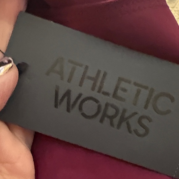 Athletic Works Women's Burgundy Elastic Waist Athletic Shorts - Picture 6 of 6